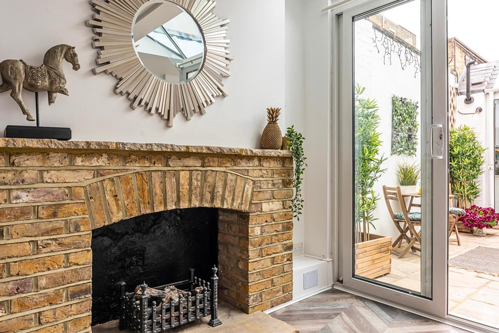 The Secret Kensington Garden Mews-2 Bedroom Full House-2 Train Lines- Spacious-Kings Road- Harrods -Chelsea Stadium-Private Small Patio Londýn Exteriér fotografie